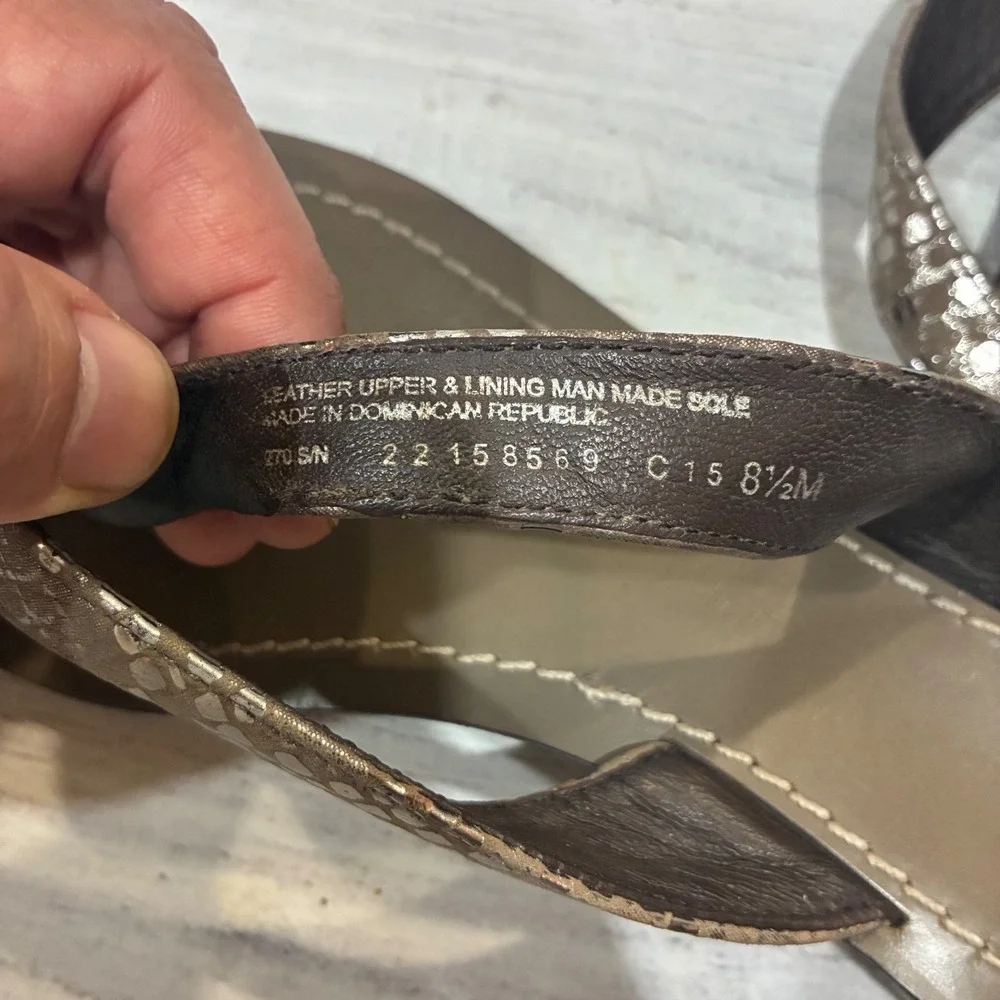 Tory Burch Thora Sandals Womens 8.5 Taupe Metallic Snake‎ Print Logo Medallion